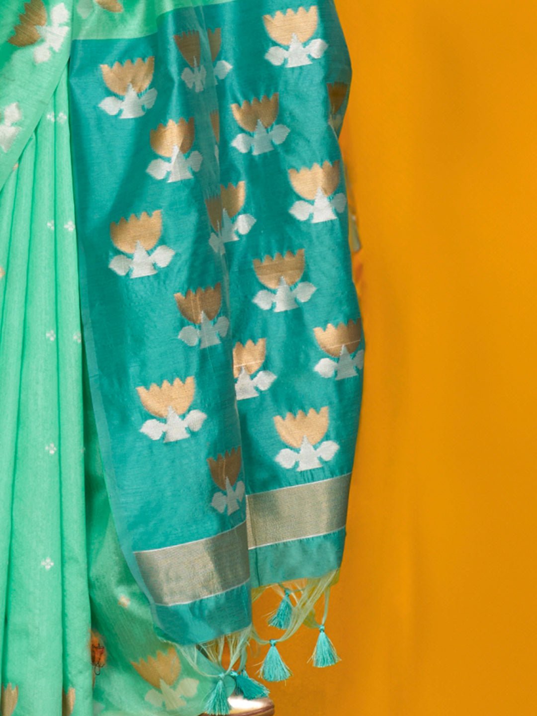 Sea Green Silk Blend With With Golden Zari Bitti Saree - Ressa