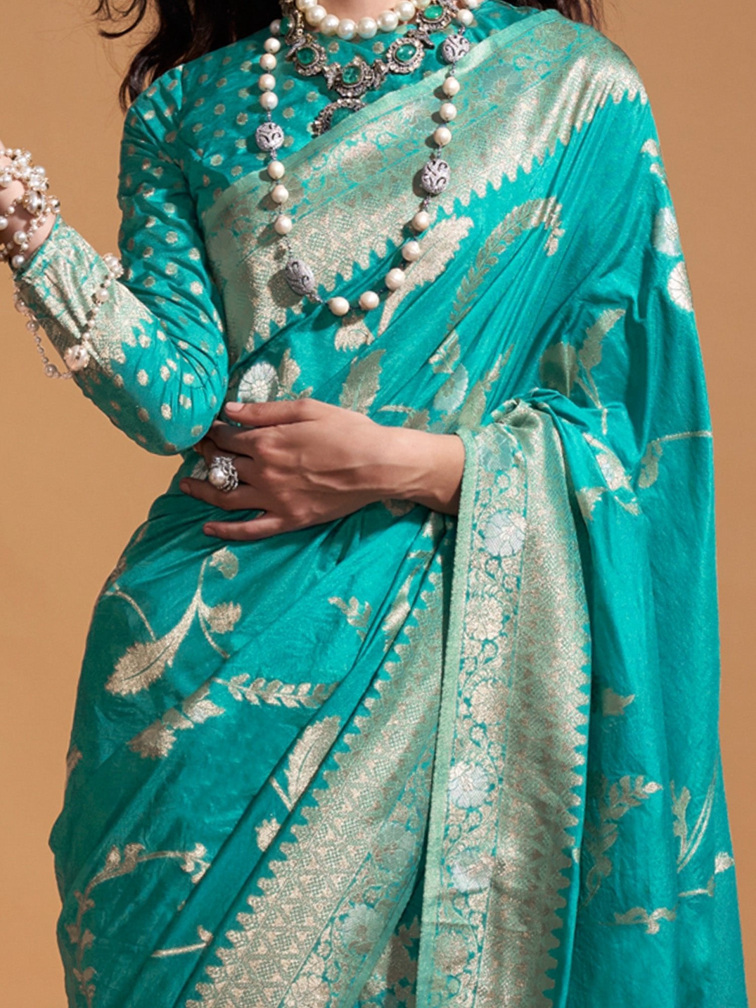 Silk Blend Banarasi Saree - Ressa