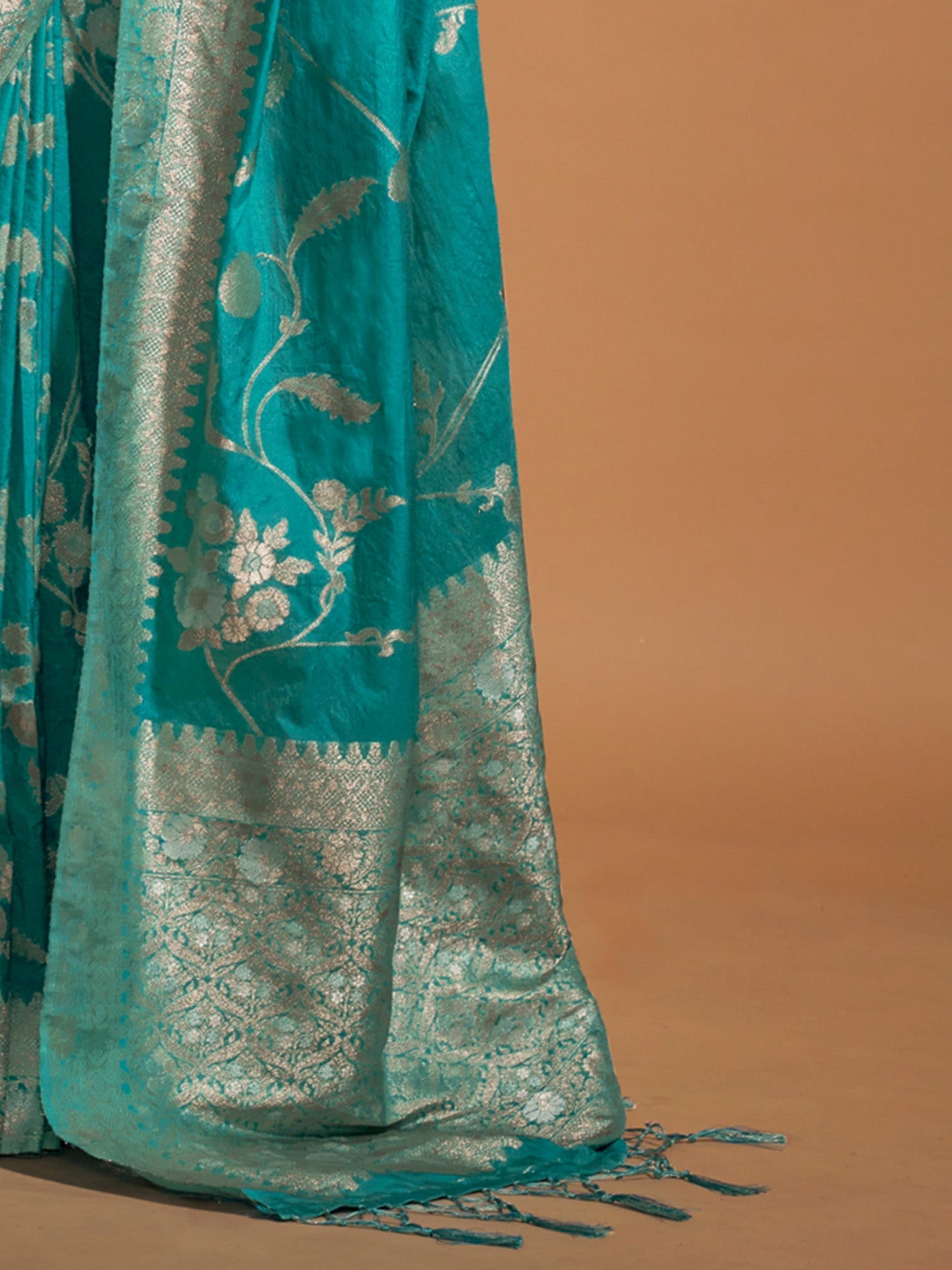 Silk Blend Banarasi Saree - Ressa