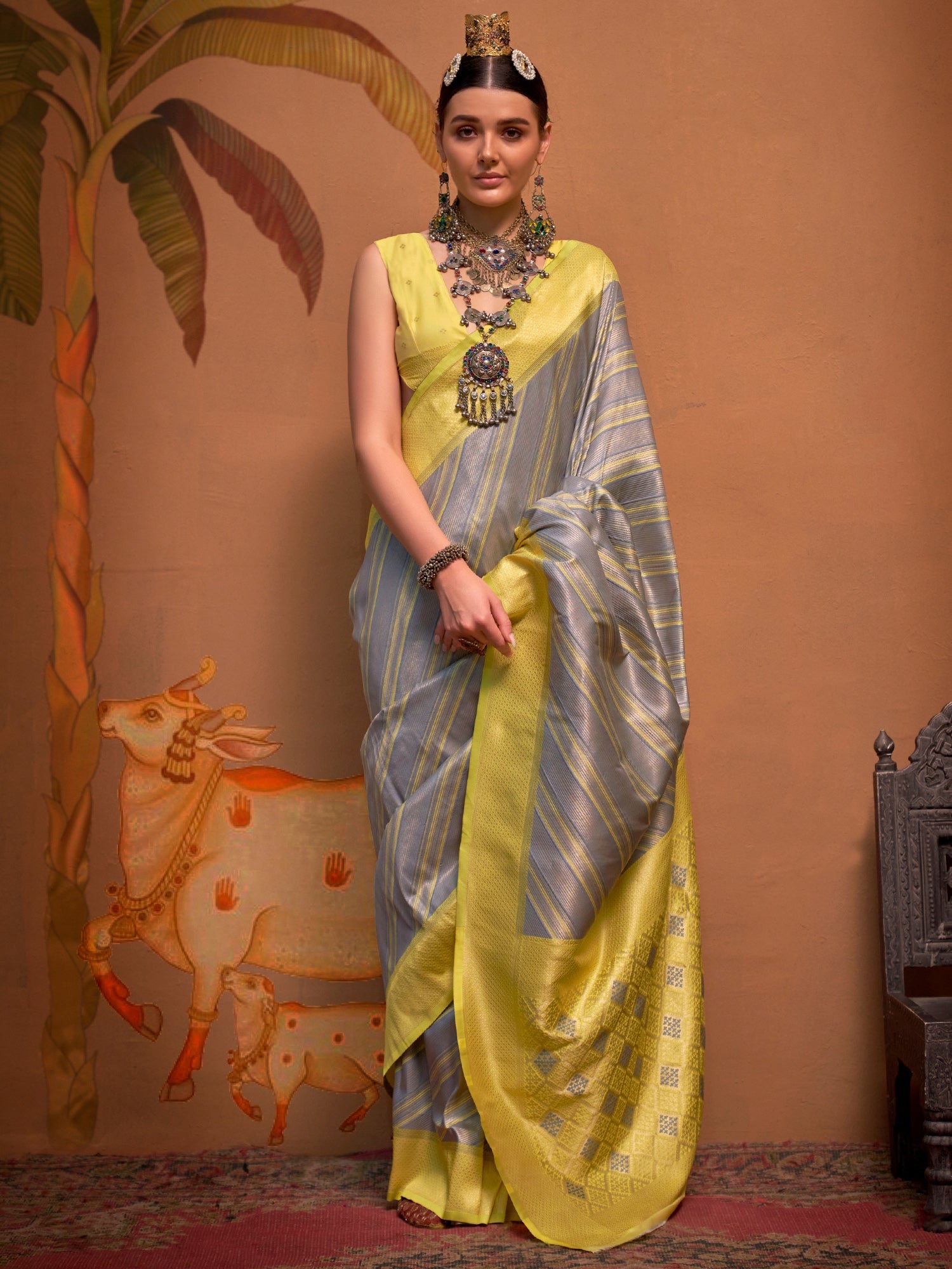 Silk Blend Heritage Banarasi Style Zari Woven Saree - Ressa