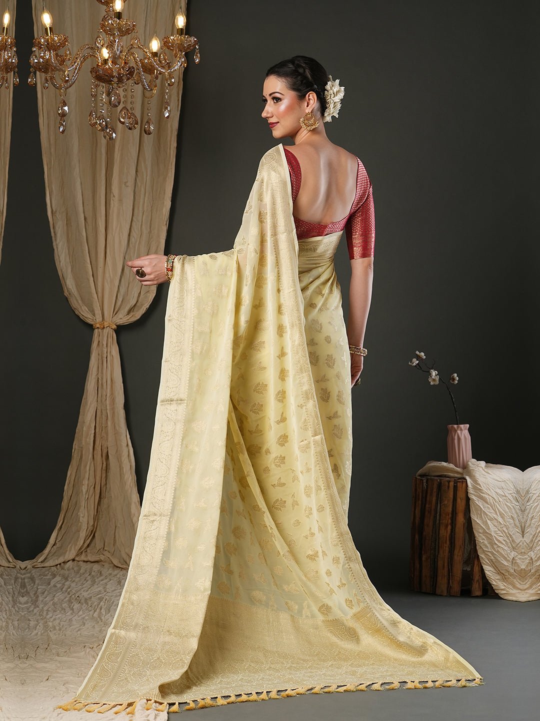 Silk Blend Heritage Banarasi Style Zari Woven Saree - Ressa