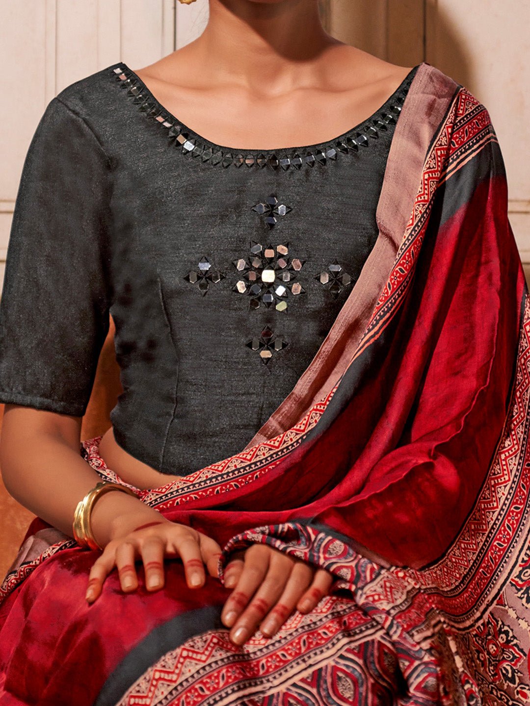 Silk Blend Heritage Floral Print Zari Woven Border saree - Ressa