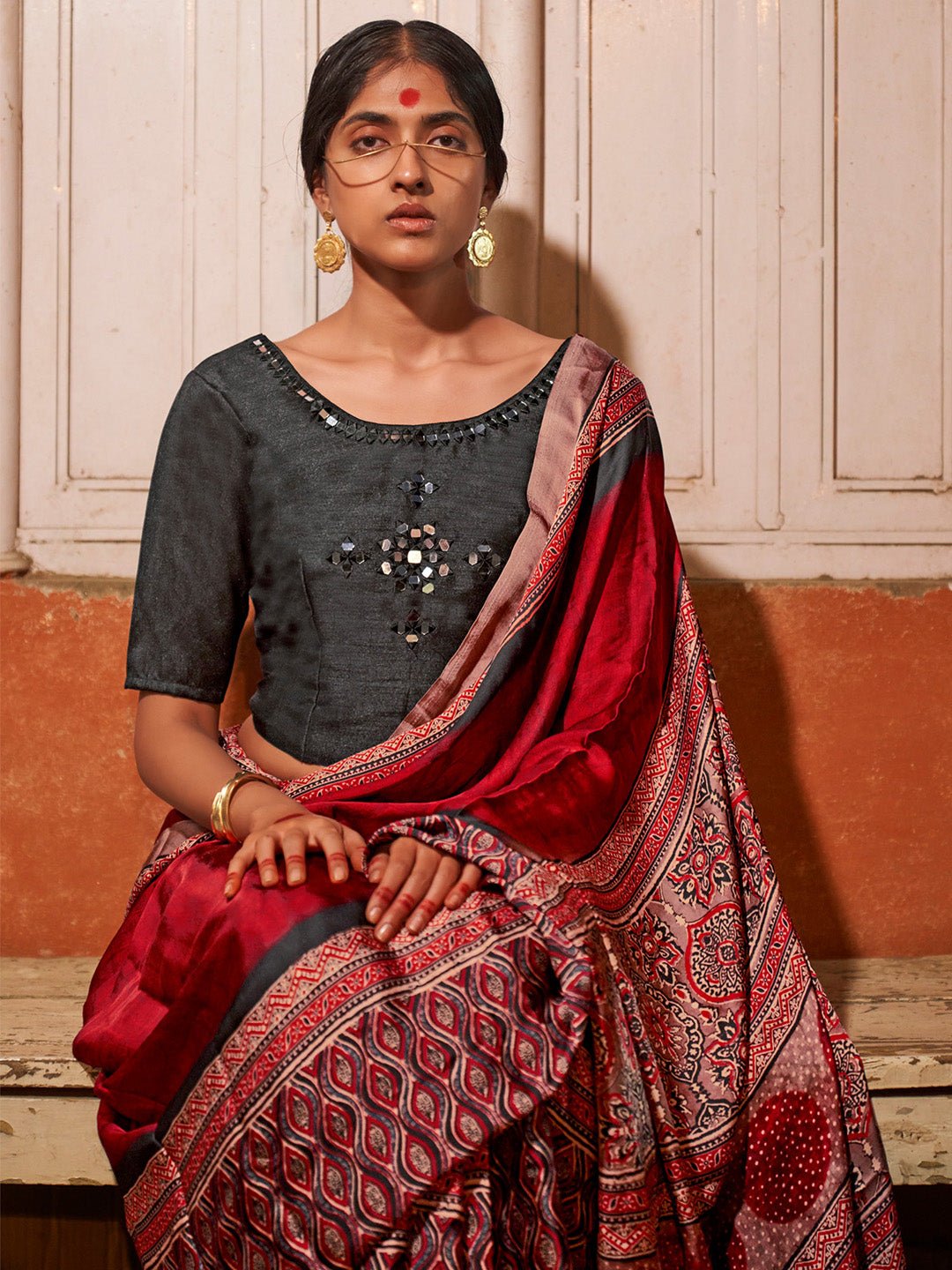 Silk Blend Heritage Floral Print Zari Woven Border saree - Ressa