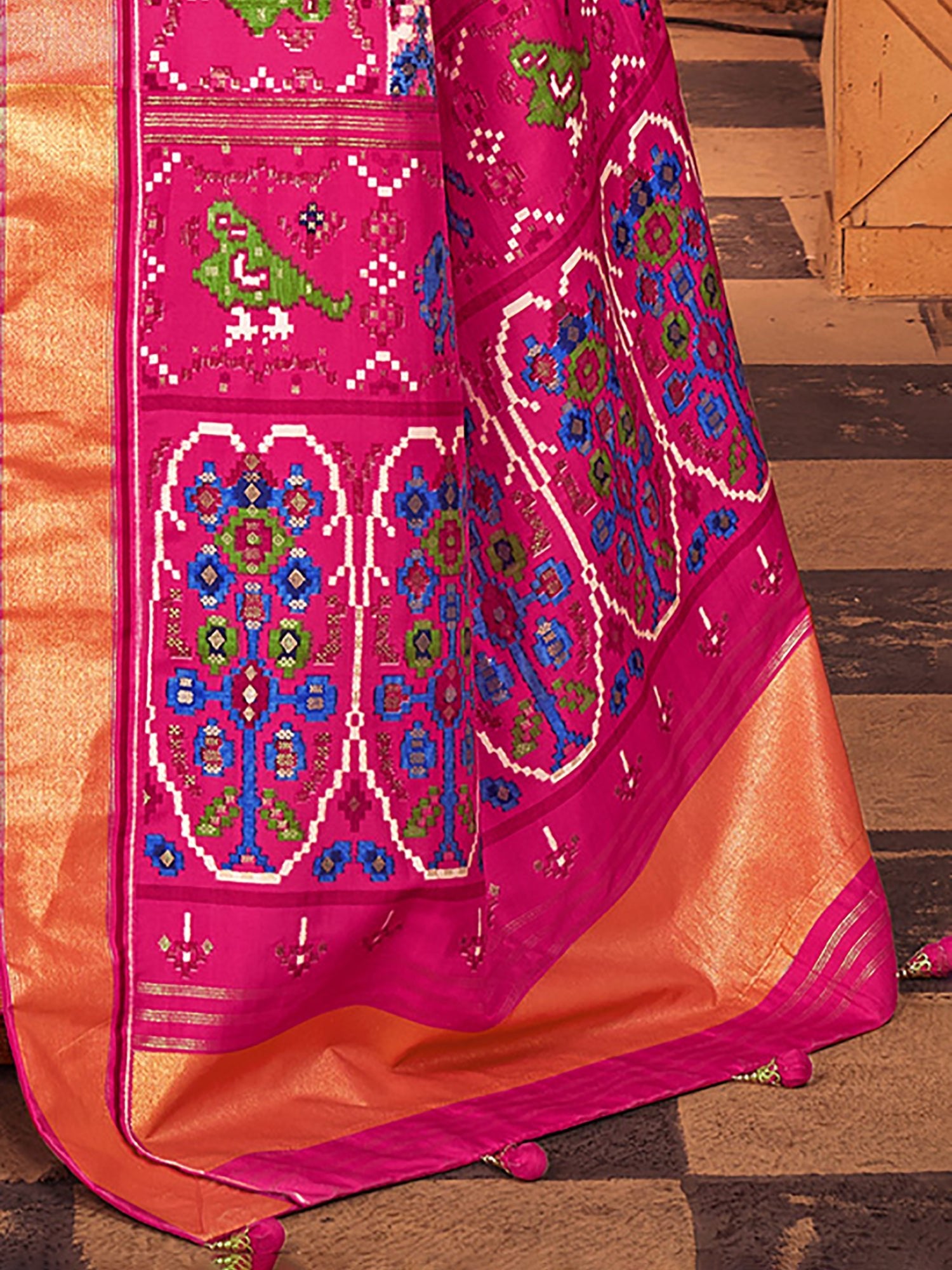 Silk Blend Heritage Patola Style Woven Saree - Ressa