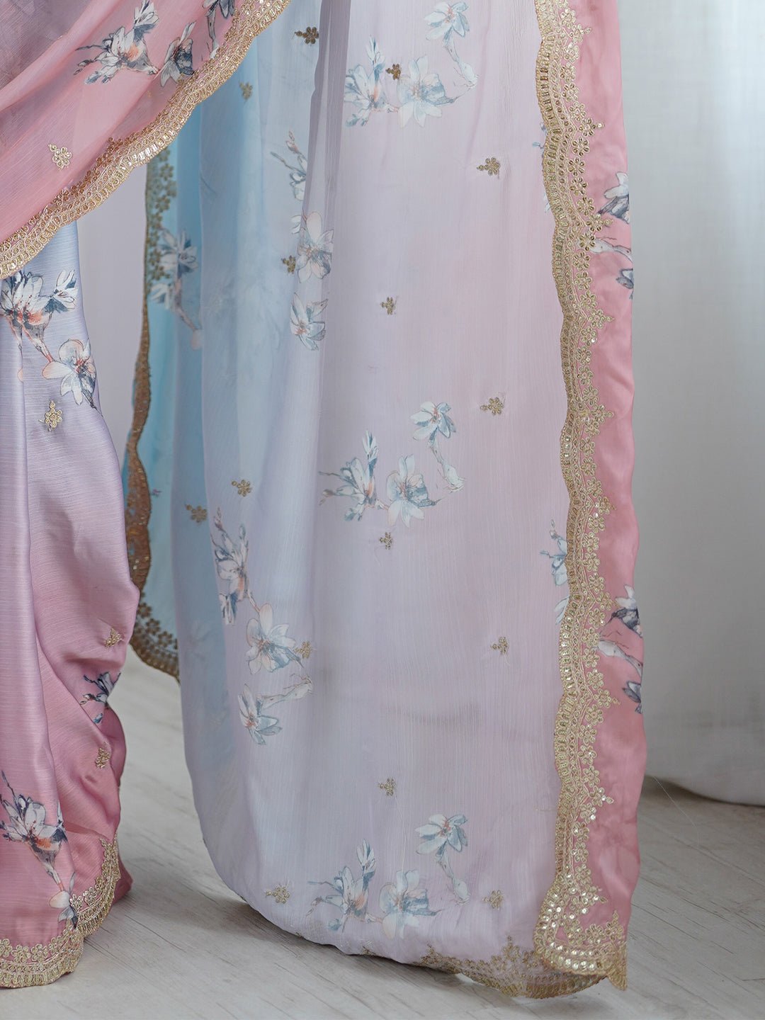 Sky Blue Mauve Crepe Silk Floral Digital Print Sequin Border Blouse Saree - Ressa