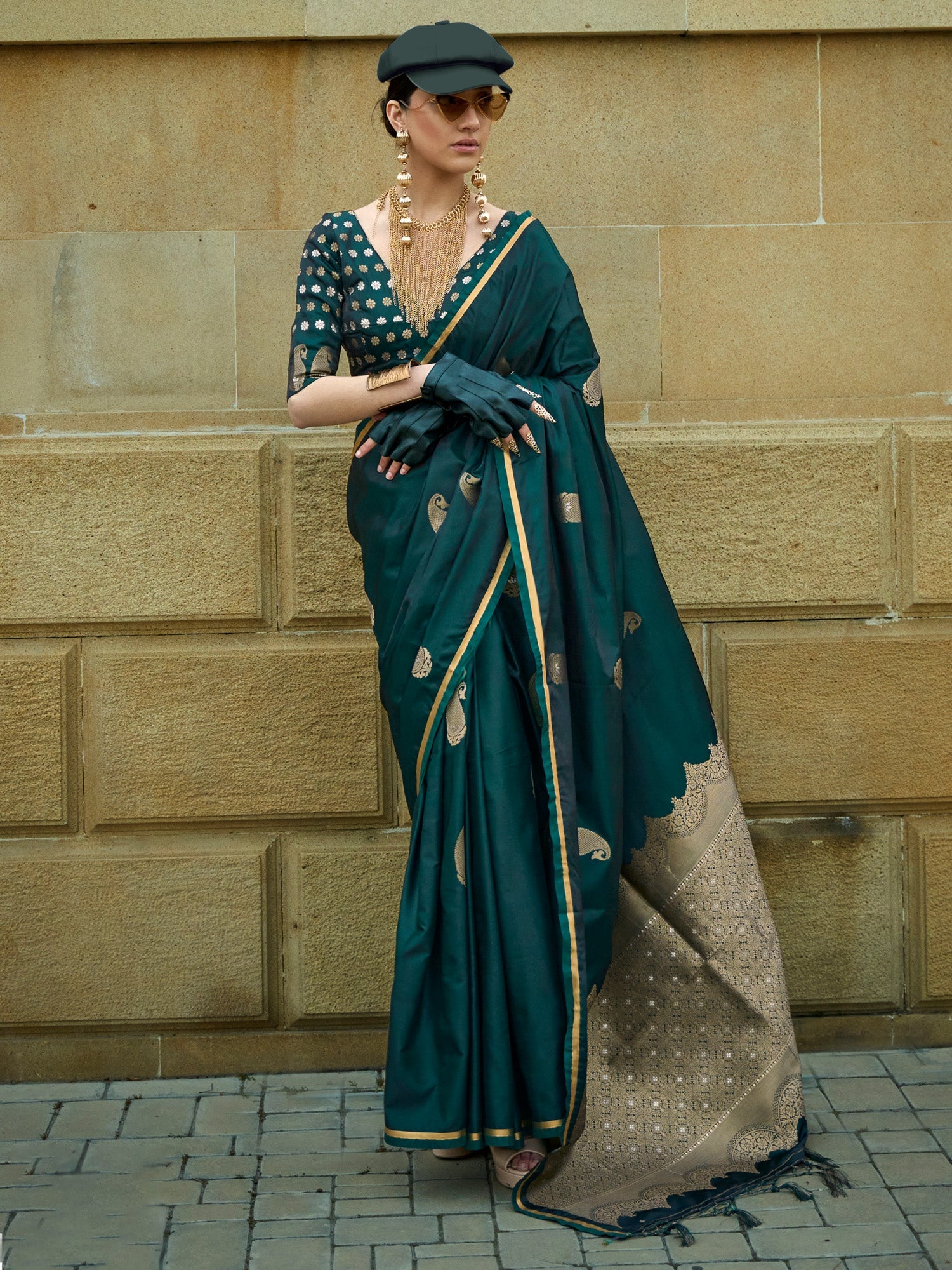 Teal Green Silk Blend Zari Woven saree - Ressa