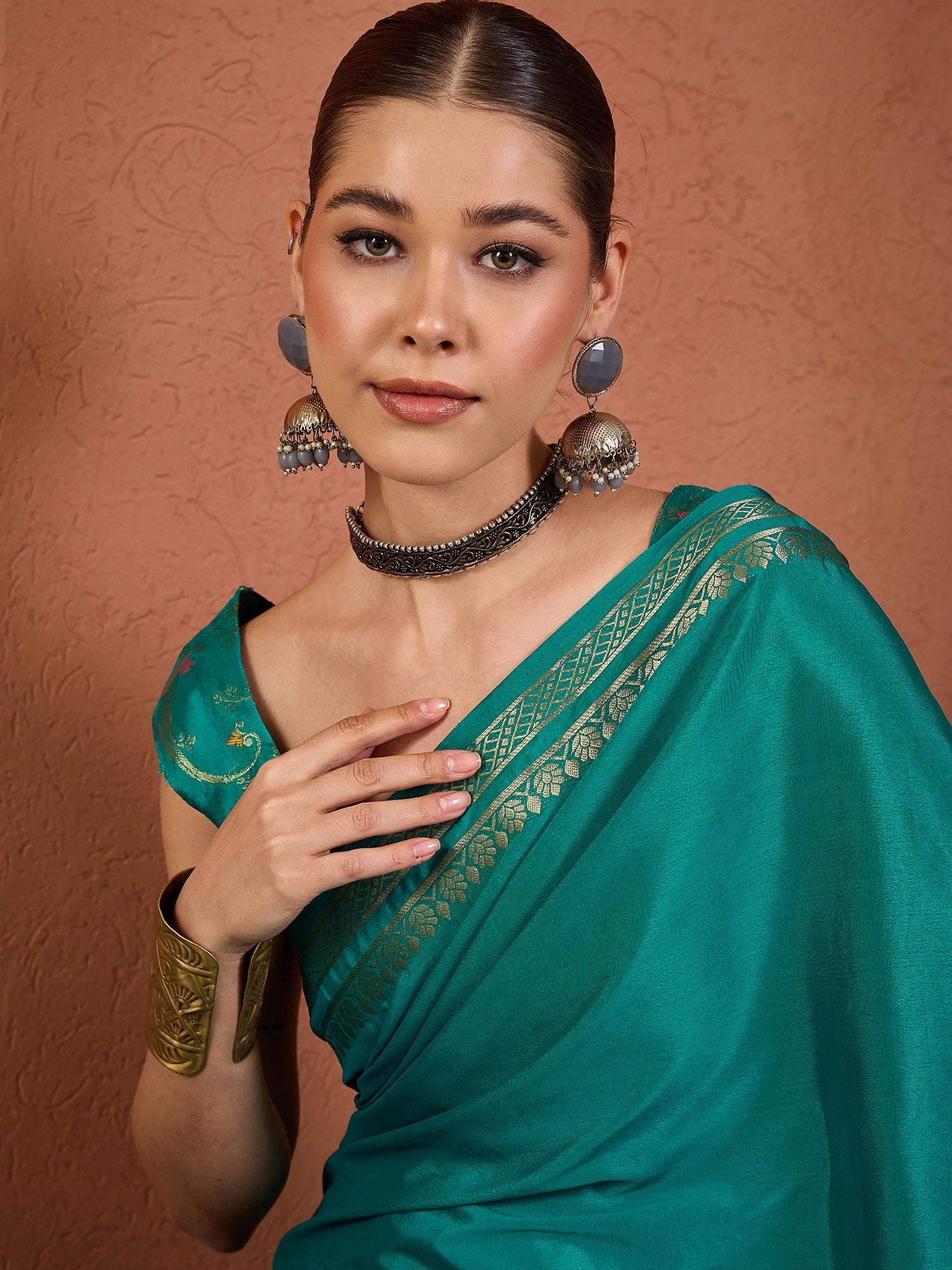 Teal Silk Saree with Zari Border & Blouse Piece - Ressa