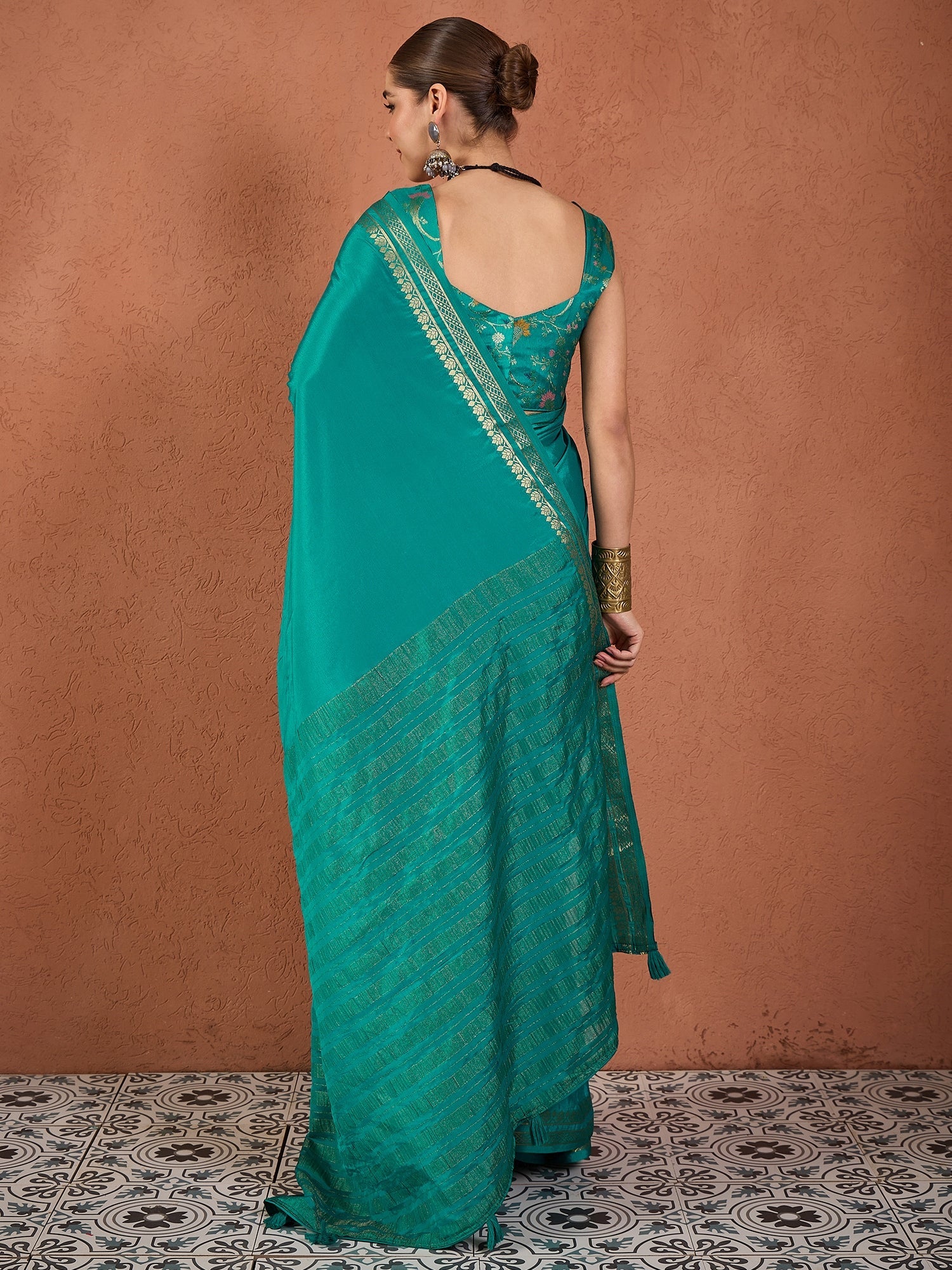 Teal Silk Saree with Zari Border & Blouse Piece - Ressa