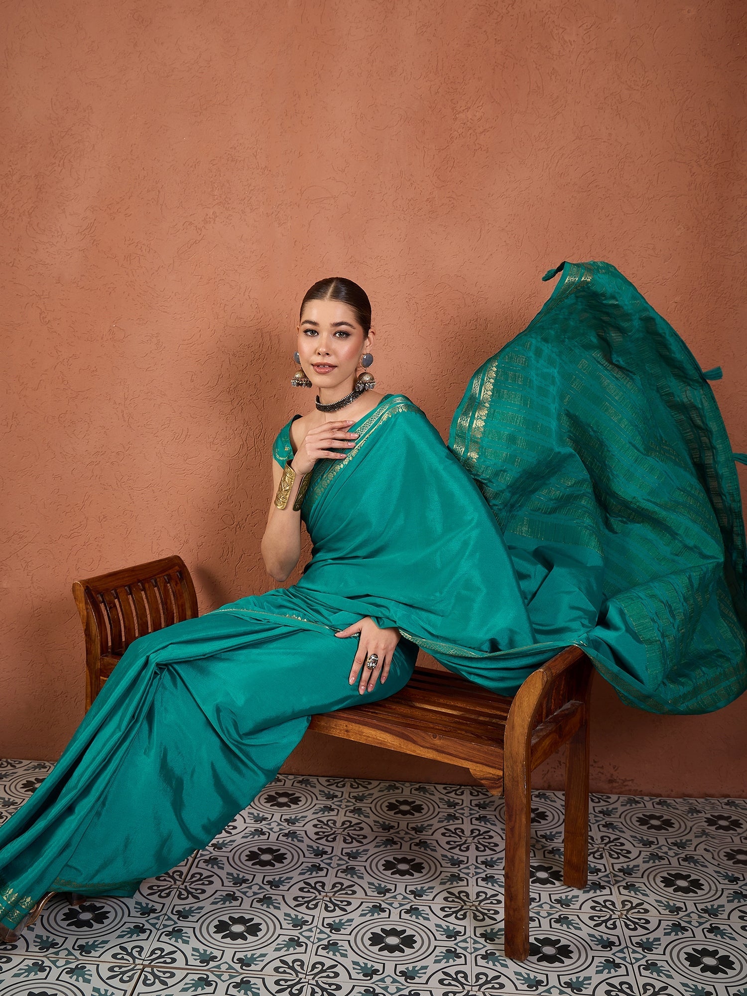Teal Silk Saree with Zari Border & Blouse Piece - Ressa