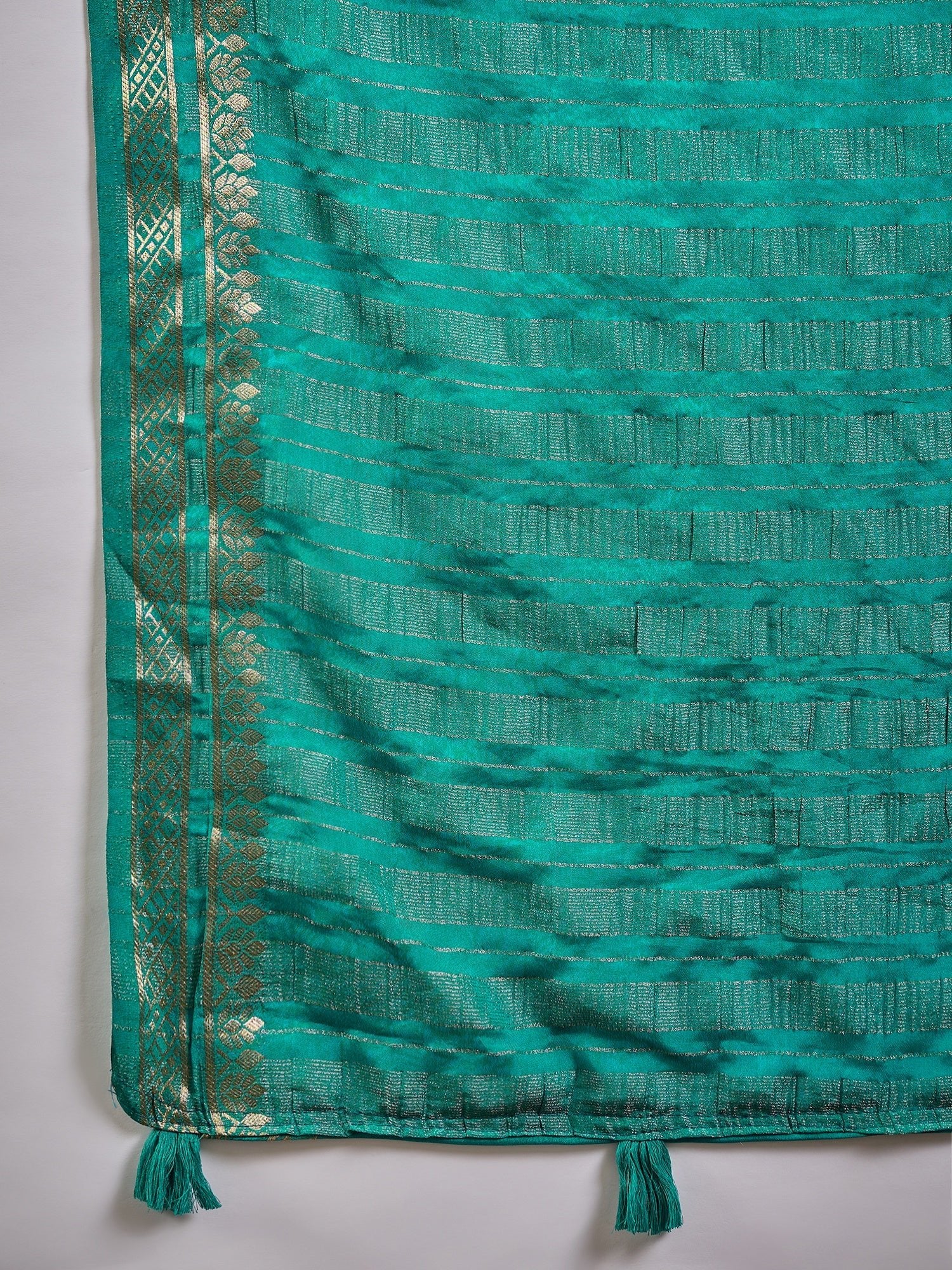 Teal Silk Saree with Zari Border & Blouse Piece - Ressa
