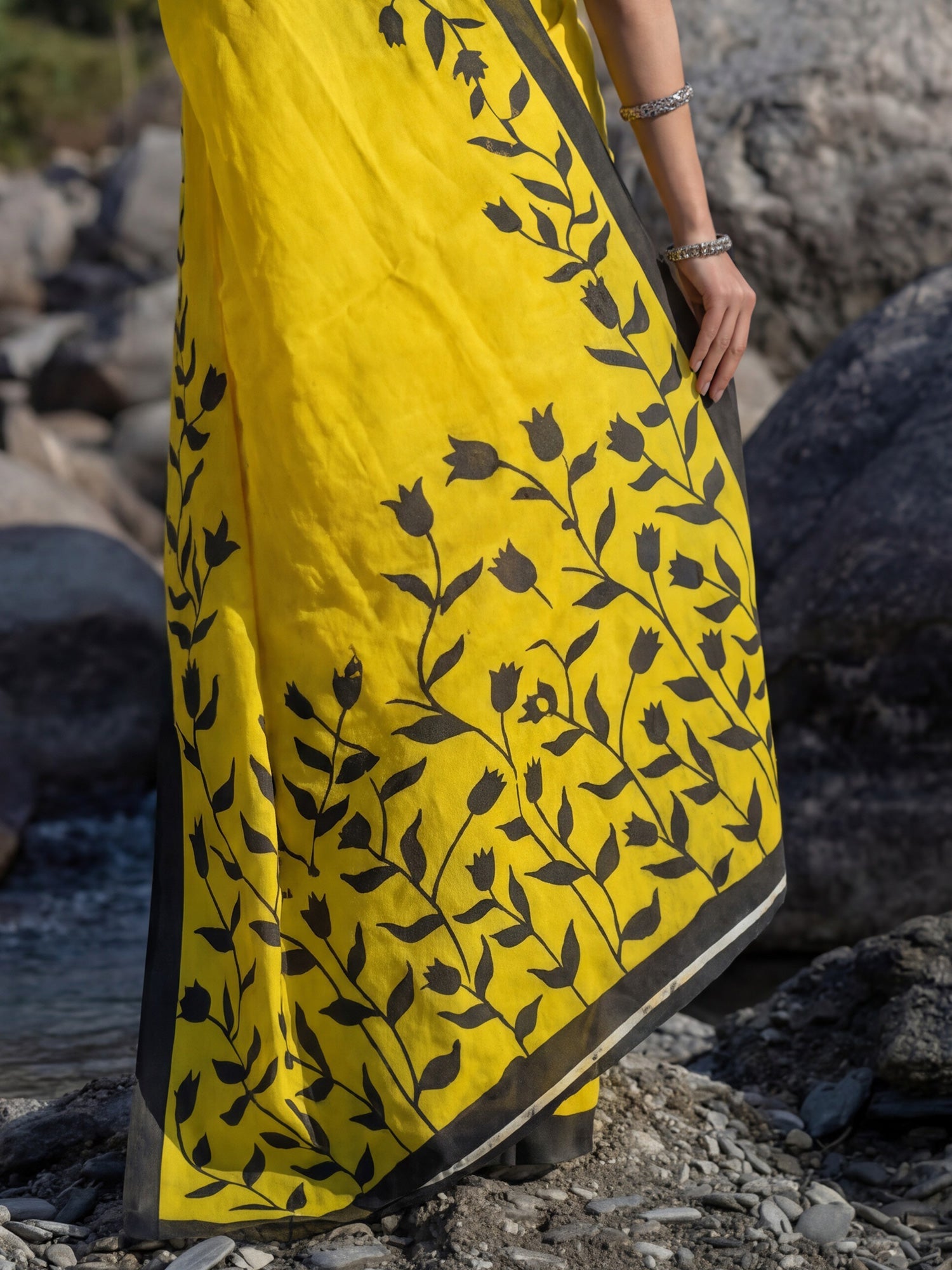 Tulip Vine Border Cotton Mulmul Saree - Ressa