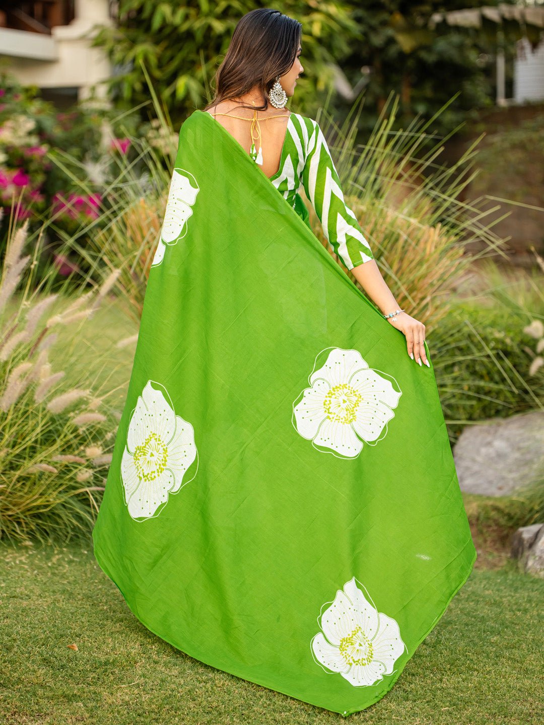 Vibrant Lime Green Cotton Saree - Ressa
