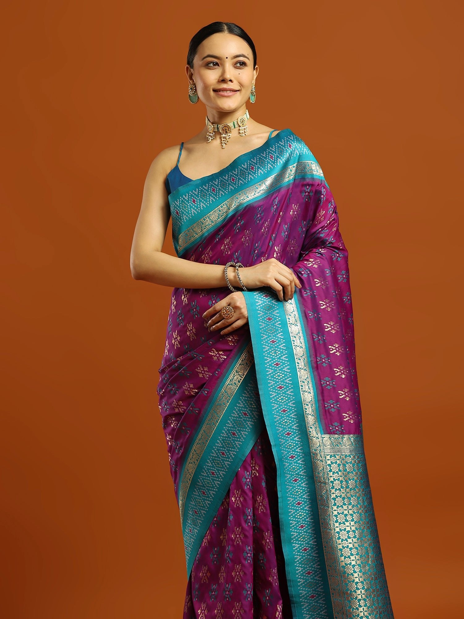 Violet &amp; Teal&nbsp; Silk Blend : Banarasi Style : Zari Woven Butti saree - Ressa