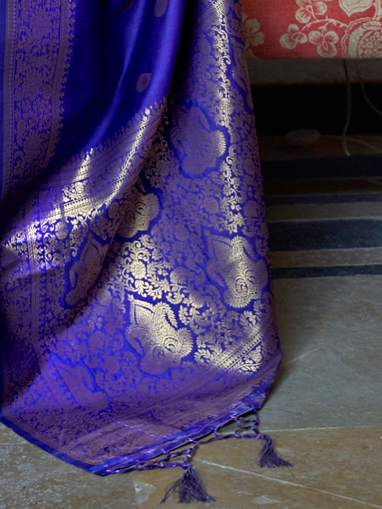 Violet Banarasi Style Silk Blend saree - Ressa