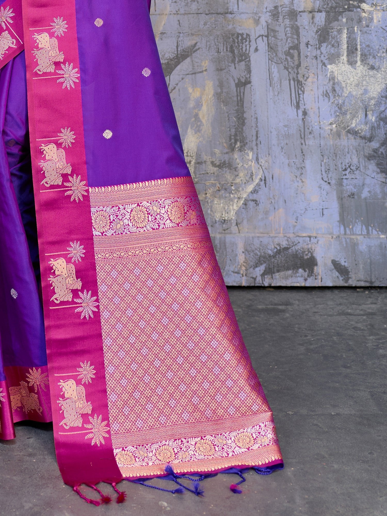 Violet & Pink Banarasi Silk Blend Saree - Ressa