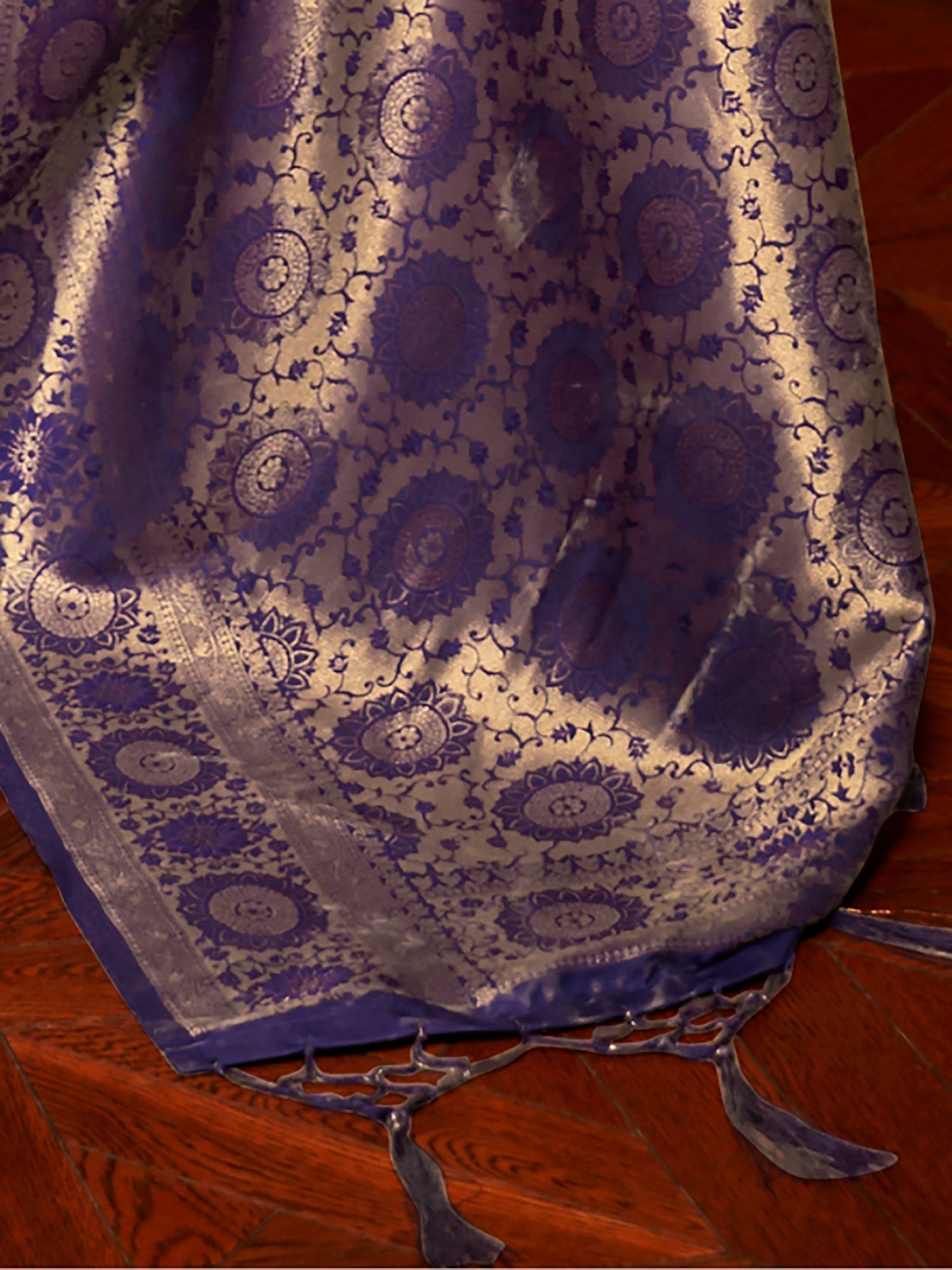 Violet Rich Zari Woven Banarasi Silk Saree - Ressa