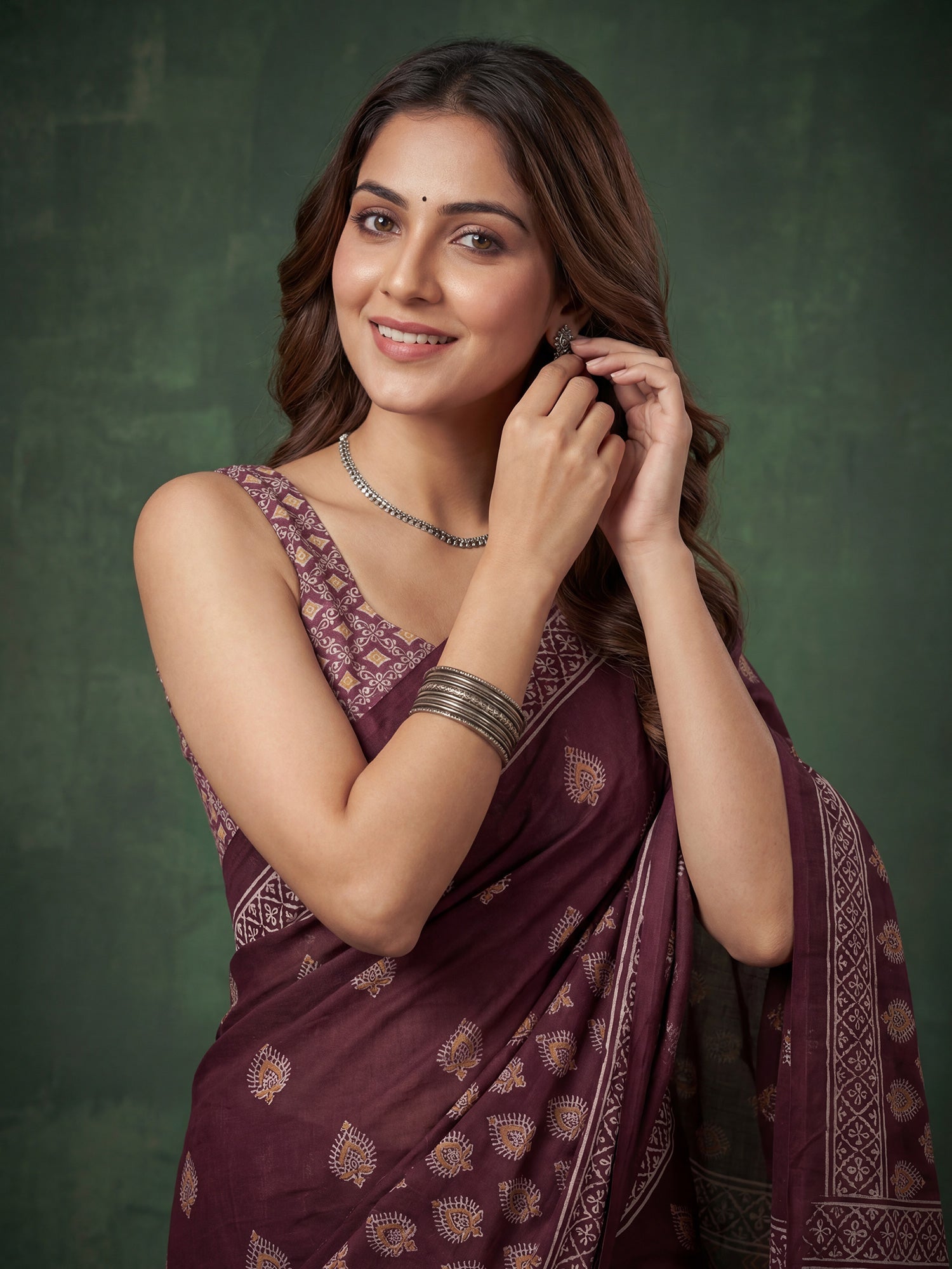 Wine Floral Buti Print Saree - Ressa
