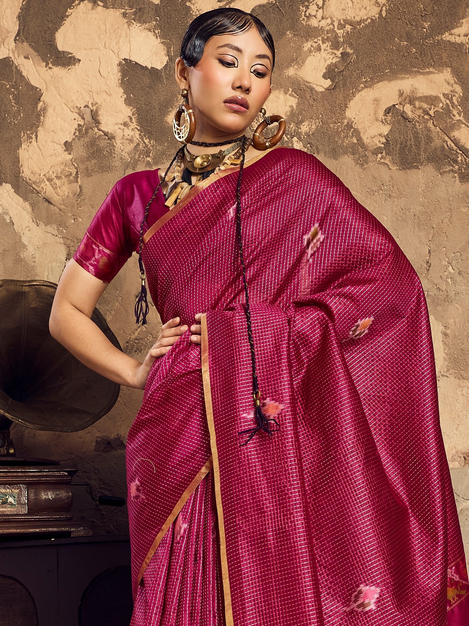 Wine Pink Patola Print Silk Saree with Zari Self-Check Work - Ressa