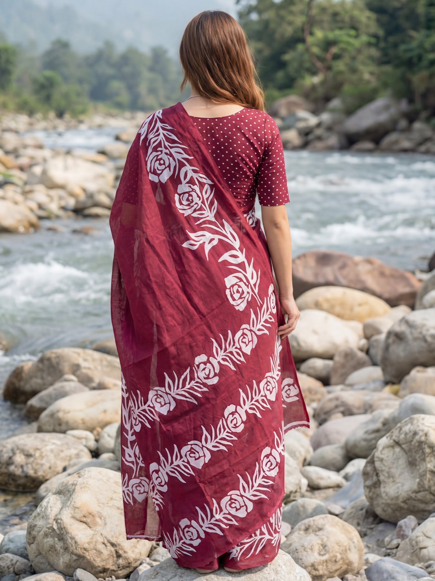 Wine Red Banarasi Silk Floral Jaal Zari Weaving Saree - Ressa