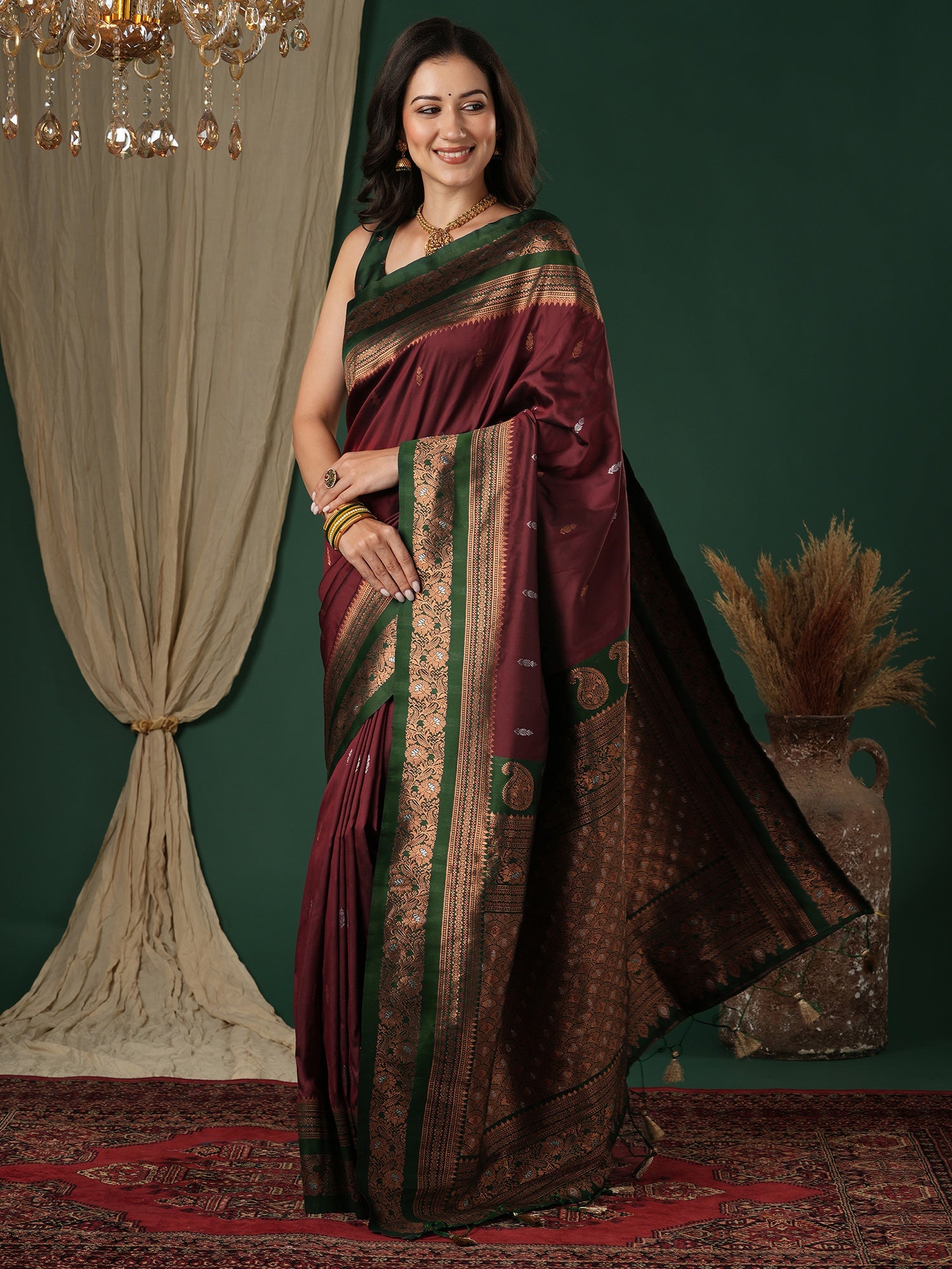 Wine Red & Emerald Green Banarasi Silk Zari Weaving Saree - Ressa