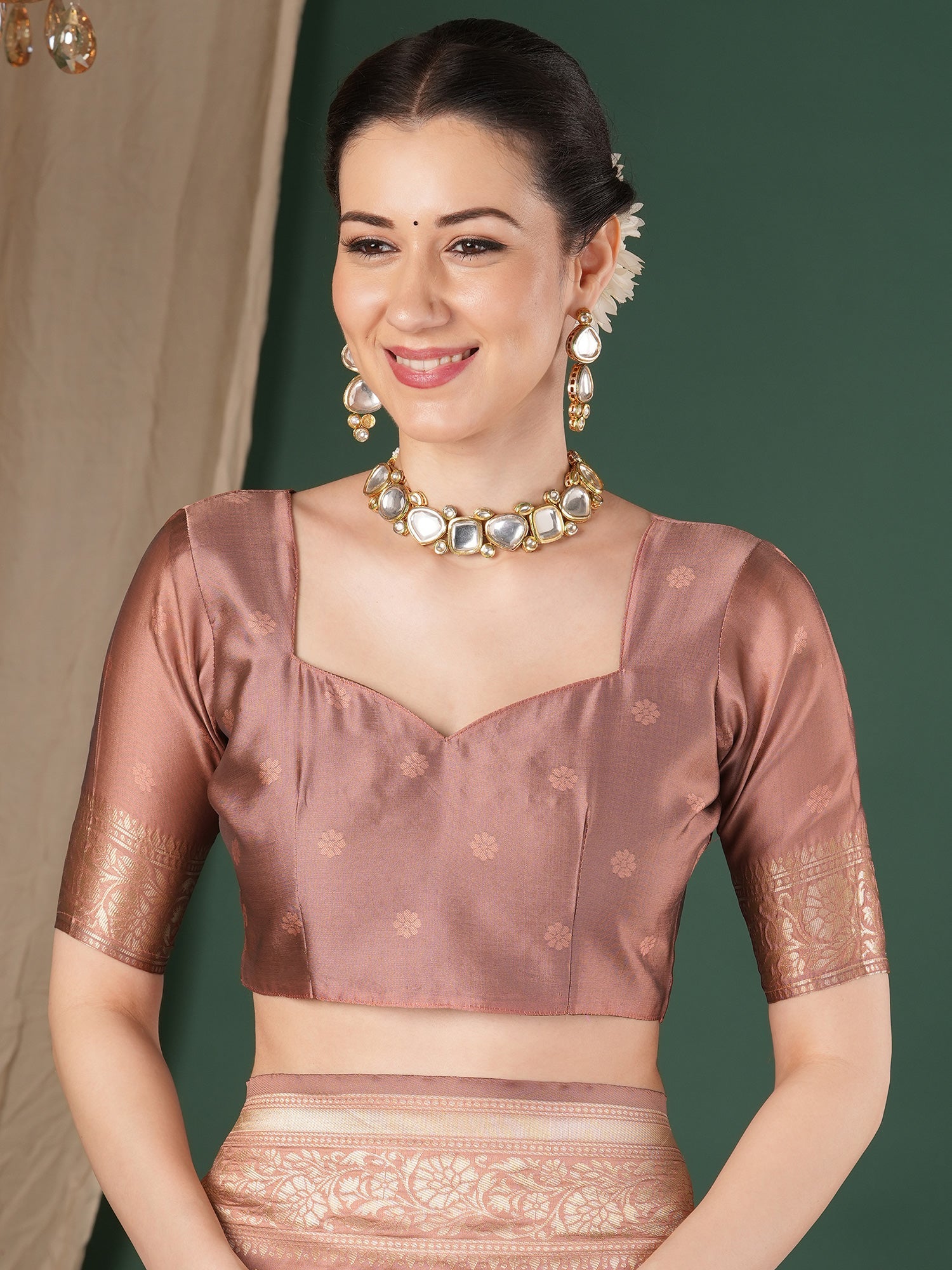 Woven Lichi Silk Saree - Ressa