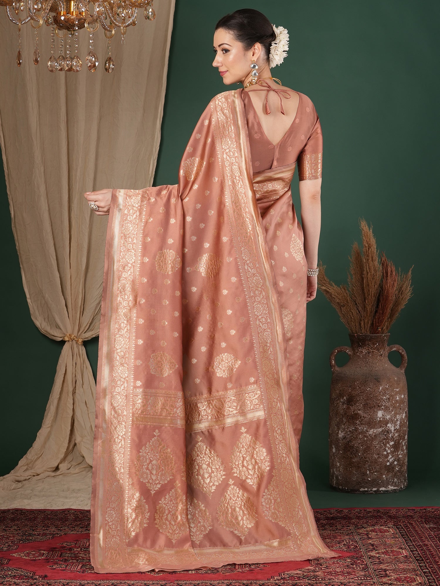 Woven Lichi Silk Saree - Ressa